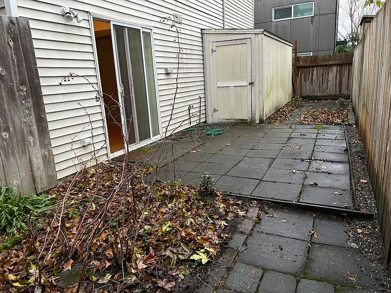 3417 33rd Ave W #B — Photo 10