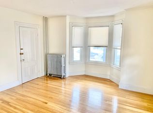 26 Clay St #1, Cambridge, MA 02140