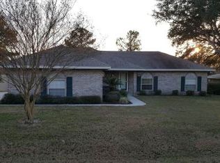 202 SW Woodcrest Dr, Lake City, FL 32024