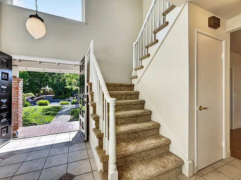 611 Rock Oak Rd — Photo 22