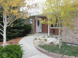 519 Thoroughbred Ln, Cheyenne, WY 82009
