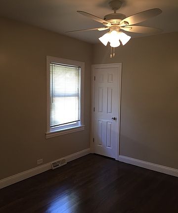 5th image of 1621 N Moody Ave