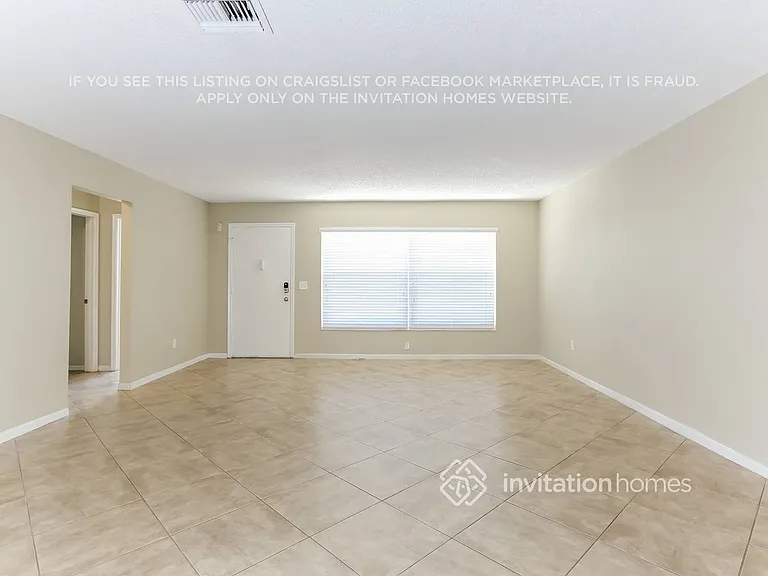 22187 SW 58th Ave — Photo 5