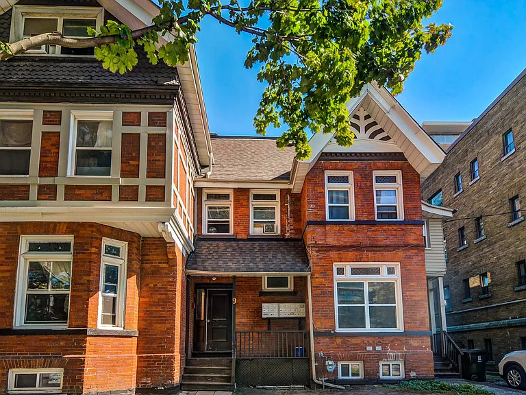 9 Homewood Ave #7 — Photo 7