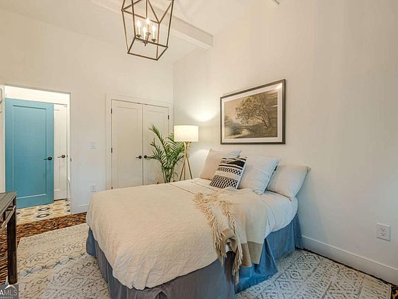 5th image of 2199 Lenox Rd NE #7