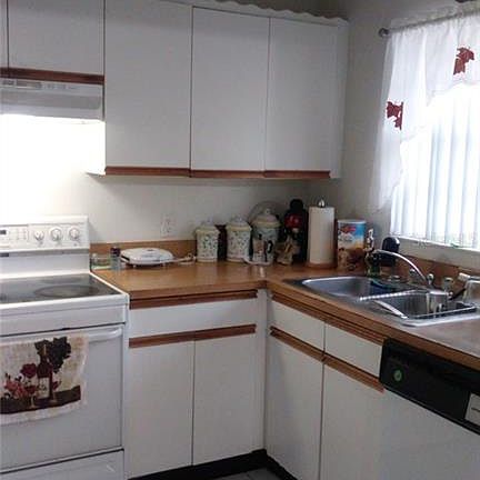 3rd image of 1719 Michigan Ave APT C