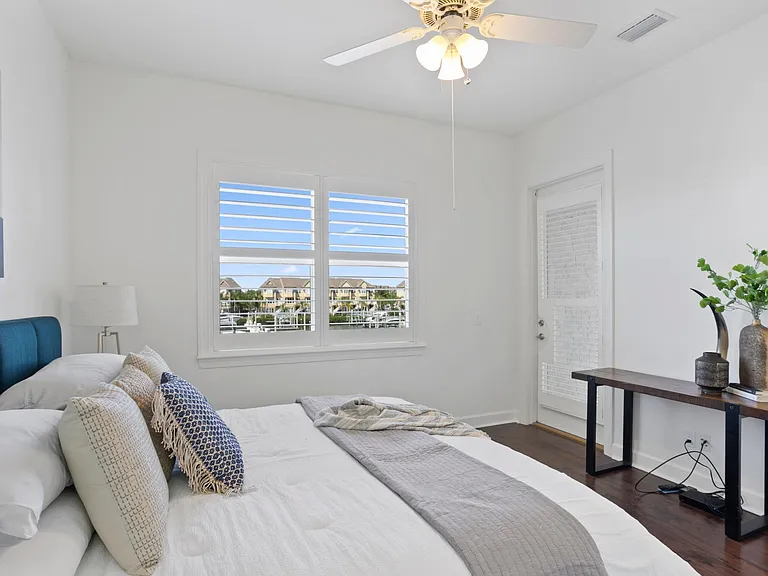 4130 Causeway Vista Dr — Photo 13