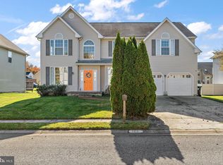 123 Hannum Dr, Bear, DE 19701