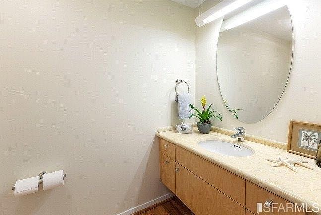 1st image of 77 Dow Pl APT 507