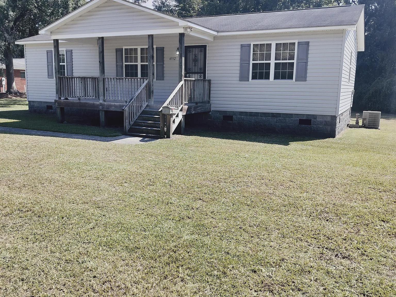 2 bed, 1152 sqft, $1,600 — Photo 1