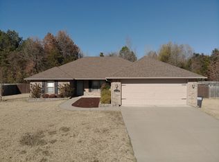161 Swordfish Dr, Russellville, AR 72802