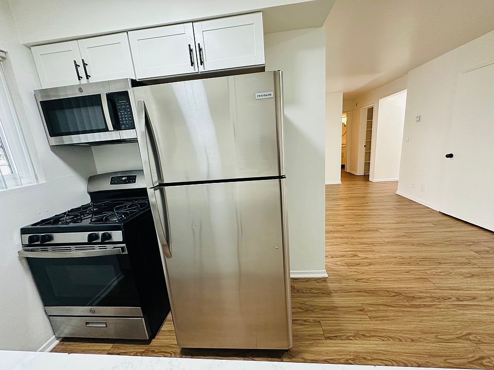 1st image of 201 Ladera St