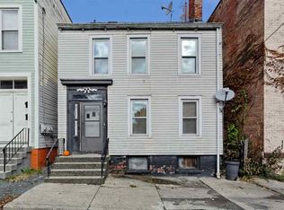 7 Marshall St, Troy, NY 12180