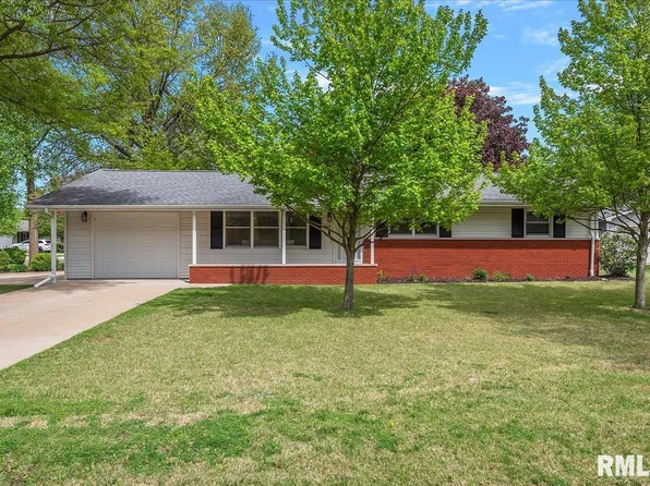 1222 5th St, Pawnee, IL 62558