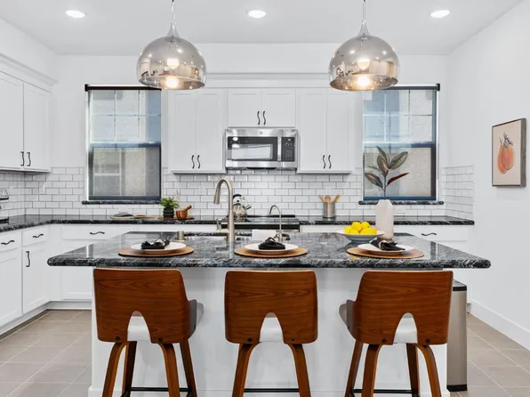 336 Pear Tree Lane #D, Napa, CA 94558