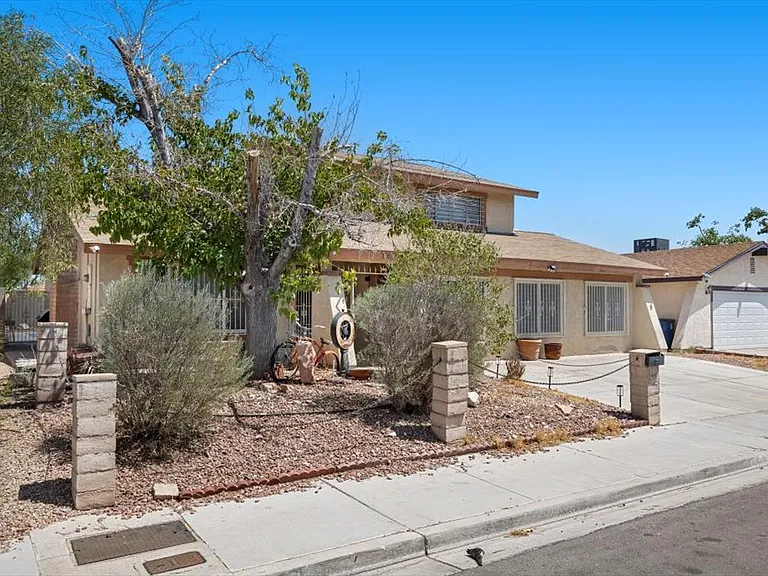 3618 Redwood St — Photo 53