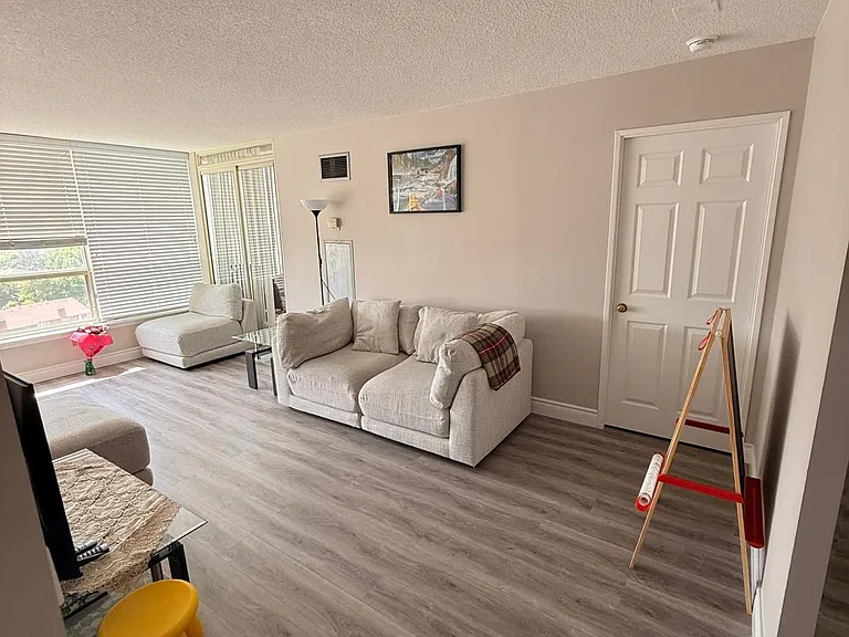 55 Elm Dr W #1401 — Photo 4