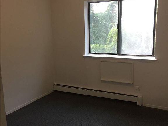 3rd image of 136-81 41st Ave #3R