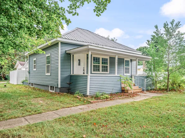 301 E Angel Ave, Barryton, MI 49305