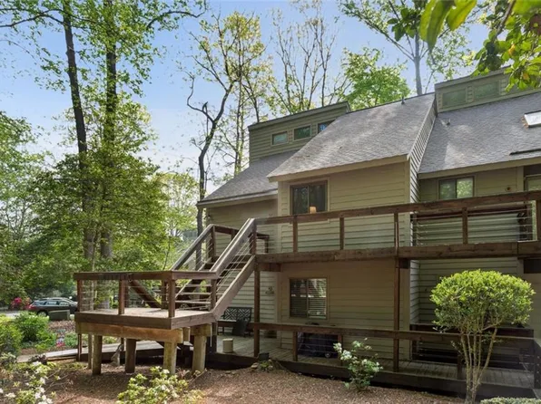 68 Villa Ridge Dr #4-D, Hartfield, VA 23071