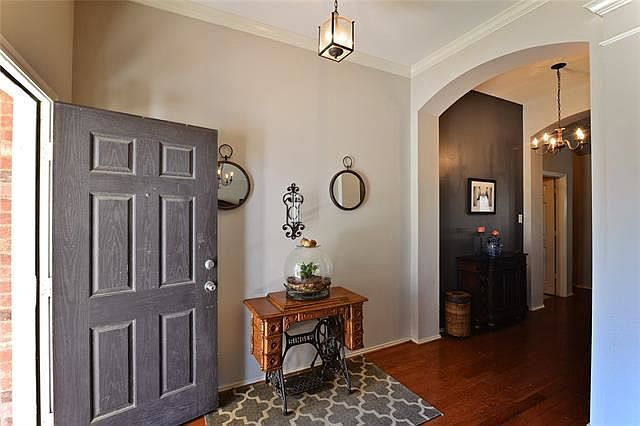 1st image of 9816 Sterlinghill Dr