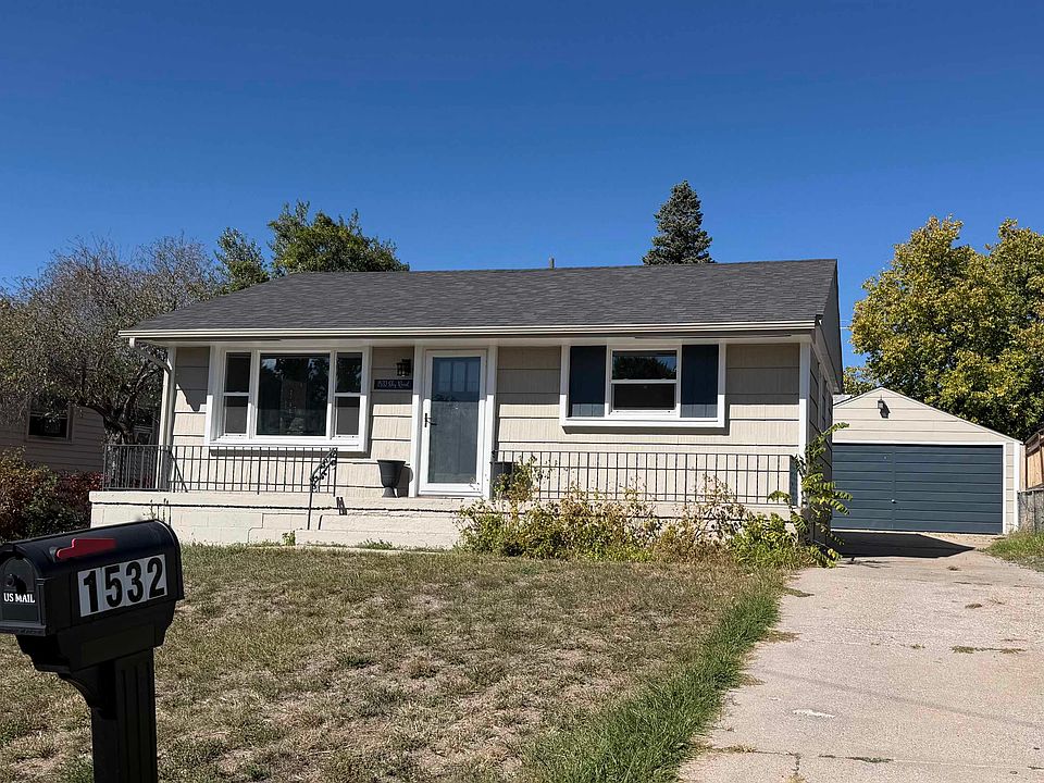 1st image of 1532 Sky Rd