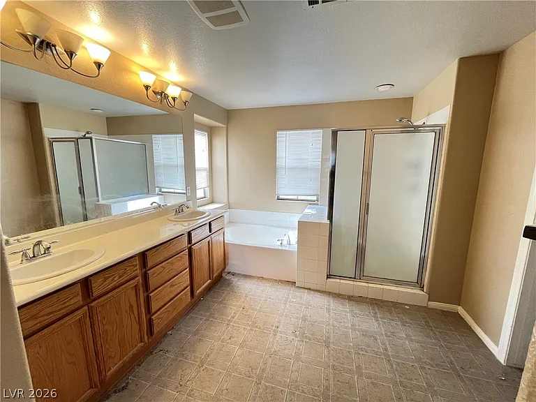 5420 Pipers Meadow Ct — Photo 13