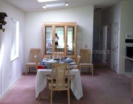 5th image of 717 Vista Pl
