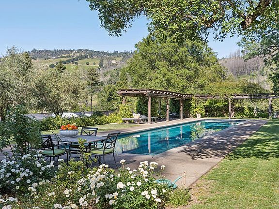 5th image of 391 Crystal Springs Road