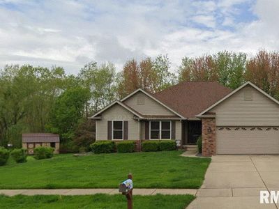 981 S 1st St, Sherman, IL, 62684