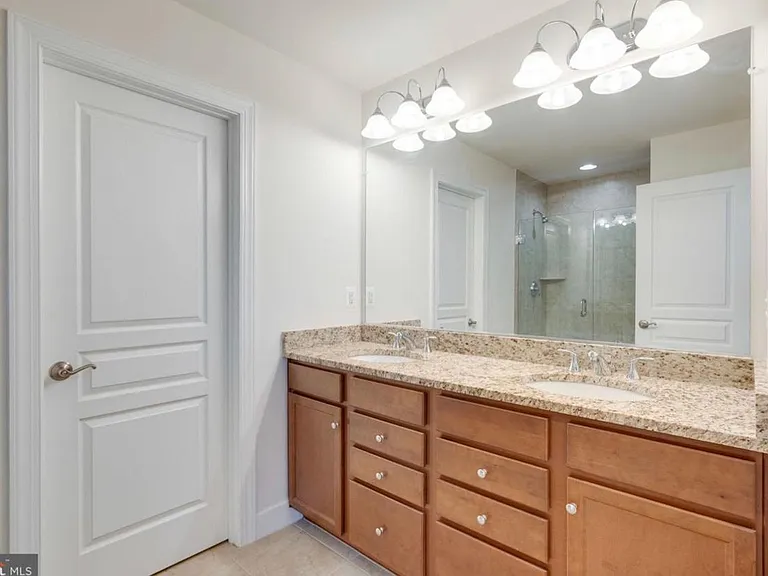 Danridge Manor Dr — Photo 16