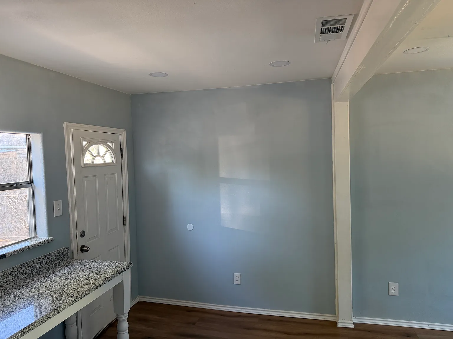1 bed, 400 sqft, $1,500 — Photo 2