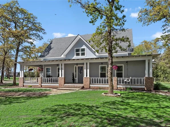 1342 Azalea Dr, Franklin, TX 77856