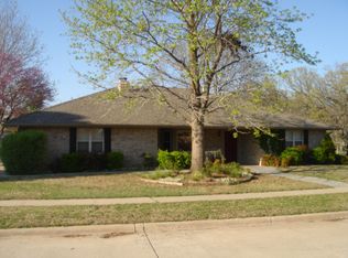 1178 Robin Hood Ln, Norman, OK 73072