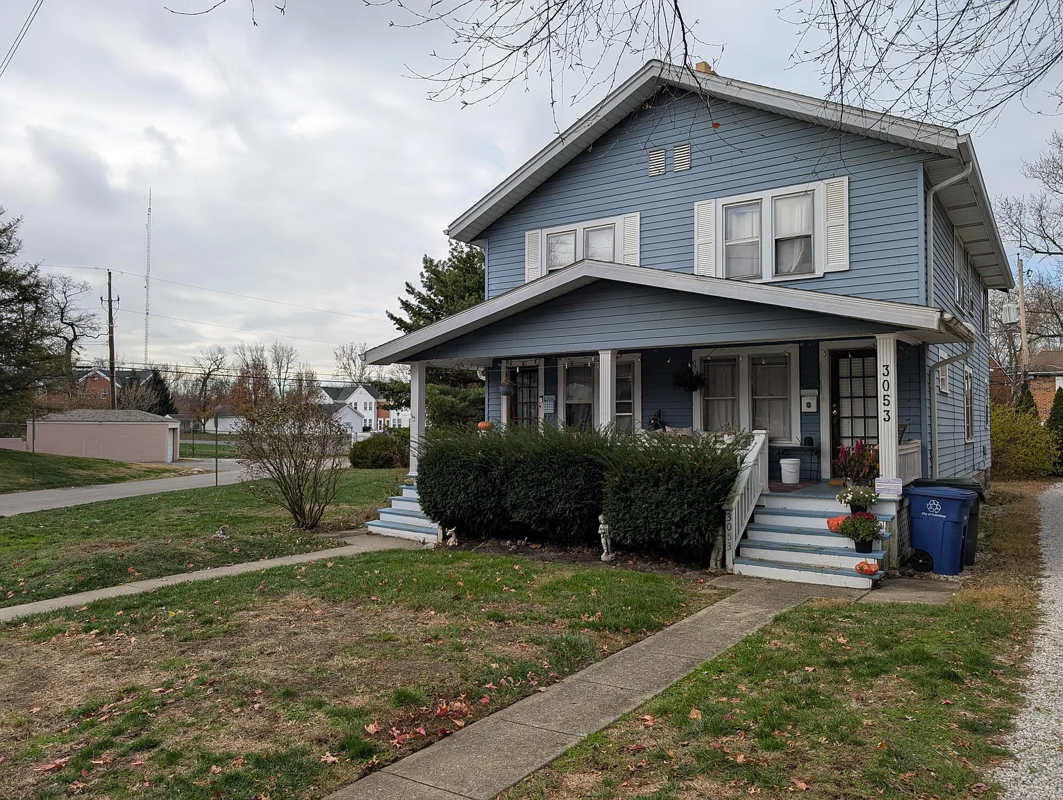 3051-3053 Sunset Dr photo 1