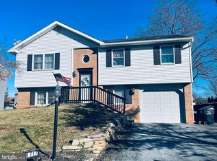 4717 Painted Sky Rd, Reading, PA 19606