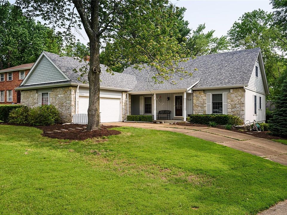 1st image of 15623 Heathercroft Dr