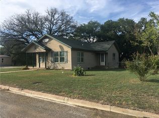 601 E Crews St, Hamilton, TX 76531