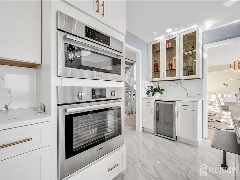 950 Sunset Rdg — Photo 15