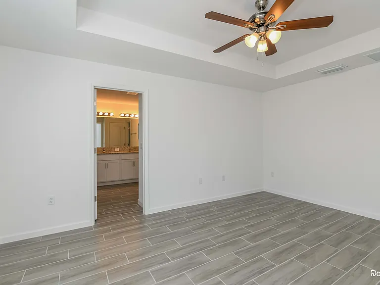 1251 Amazon Ln — Photo 7