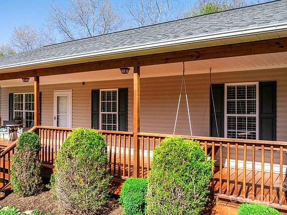 3rd image of 5367 Oriole Ct