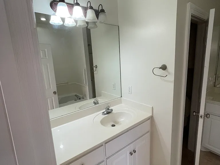 414 Old Town Cir — Photo 11