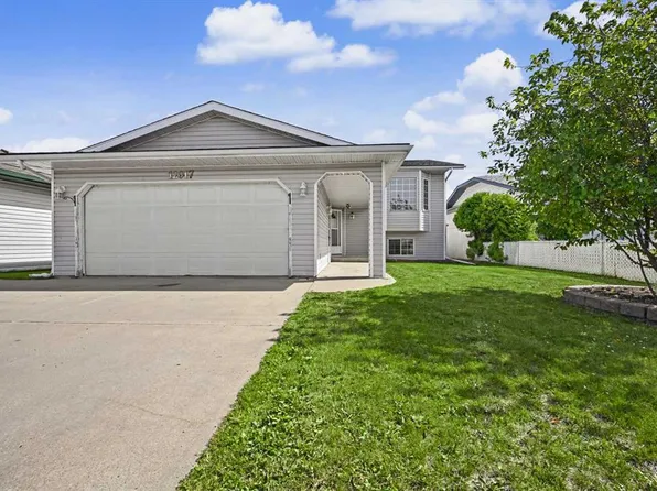 12017 N 95b St, Grande Prairie, AB T8V 6X7