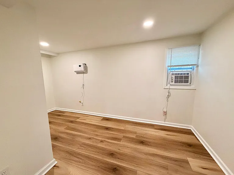 433 Lindsay St #B — Photo 8