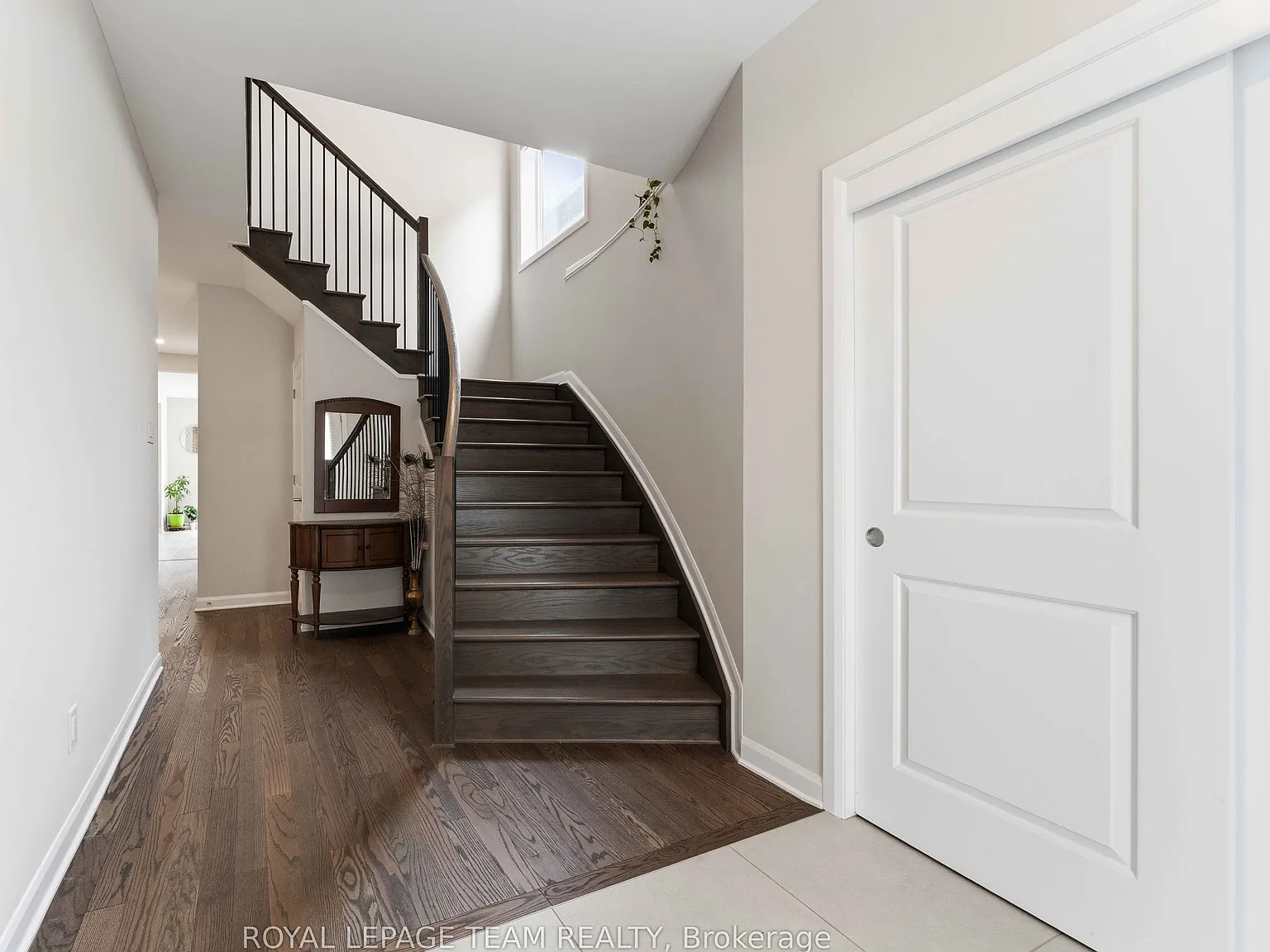 4 bed, $3,450 — Photo 2
