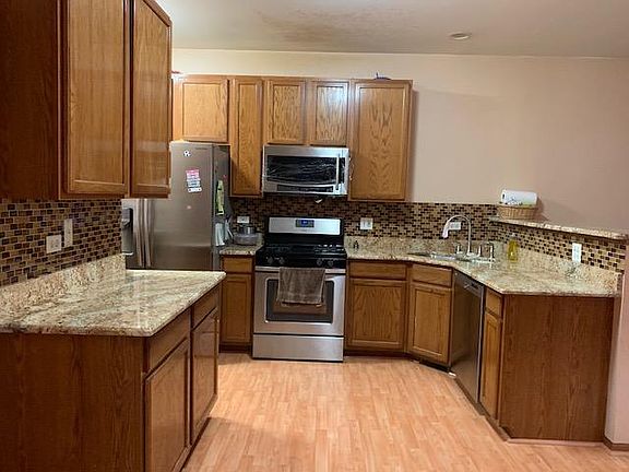 5th image of 23 Southwicke Dr #3102