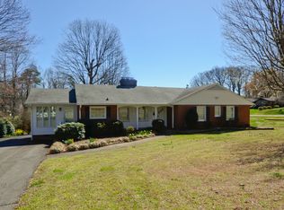 217 Lucerne Lane, Winston Salem, NC 27104