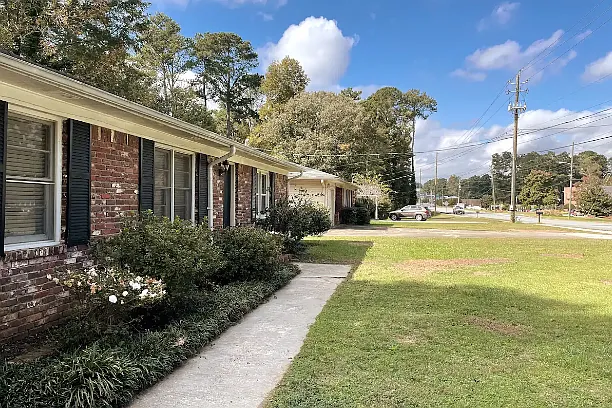 2158A Lower Roswell Rd — Photo 6