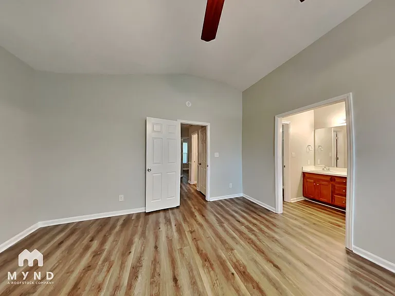 523 Rockvale Ct — Photo 26