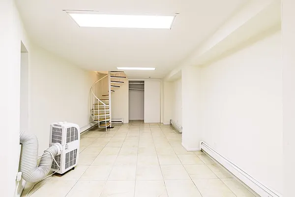 Rented by Sky Management | media 22